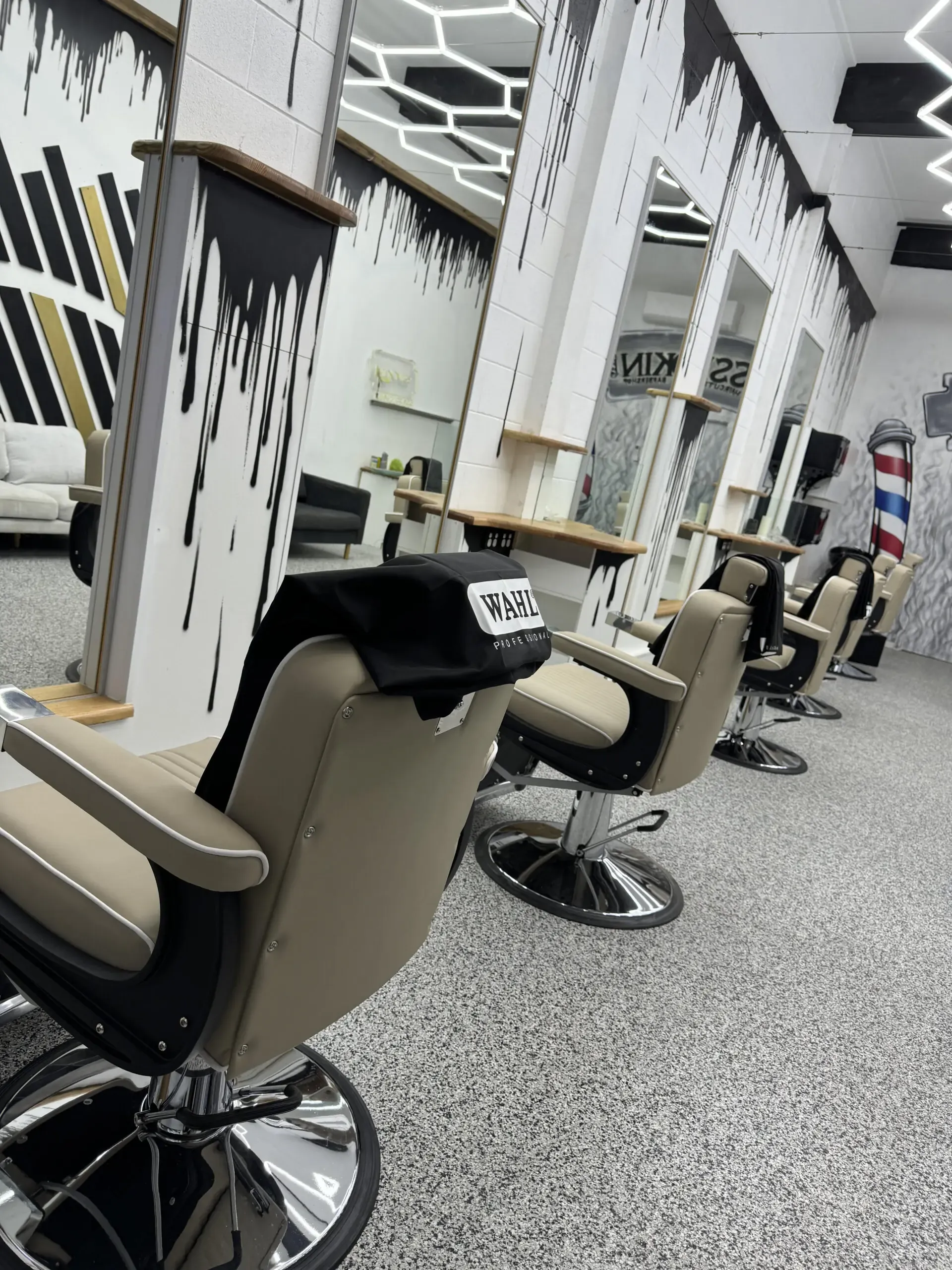 SsmokinHaircuts studio